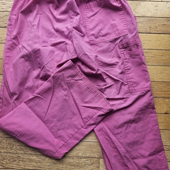 Pink, cancer scrub set - Picture 4 of 7